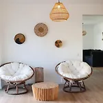 Vivenda Geminada Com Piscina A 10 Minutos A Pe Da Praia, By Qozzy * Портіман