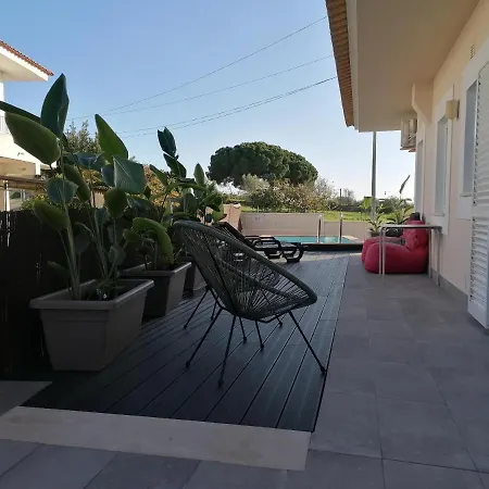 Vivenda Geminada Com Piscina A 10 Minutos A Pe Da 别墅 *