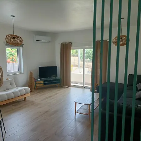 Vivenda Geminada Com Piscina A 10 Minutos A Pe Da Praia, By Qozzy *