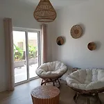 빌라 Vivenda Geminada Com Piscina A 10 Minutos A Pe Da Praia, By Qozzy 포티마오