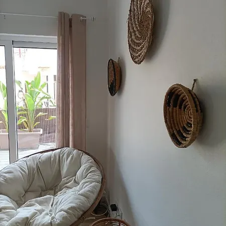 Vivenda Geminada Com Piscina A 10 Minutos A Pe Da Praia, By Qozzy