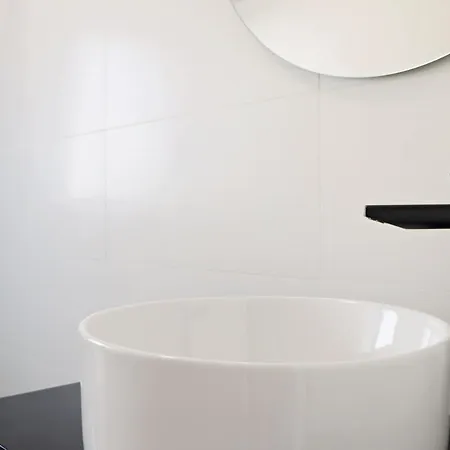 Vivenda Geminada Com Piscina A 10 Minutos A Pé Da Villa *
